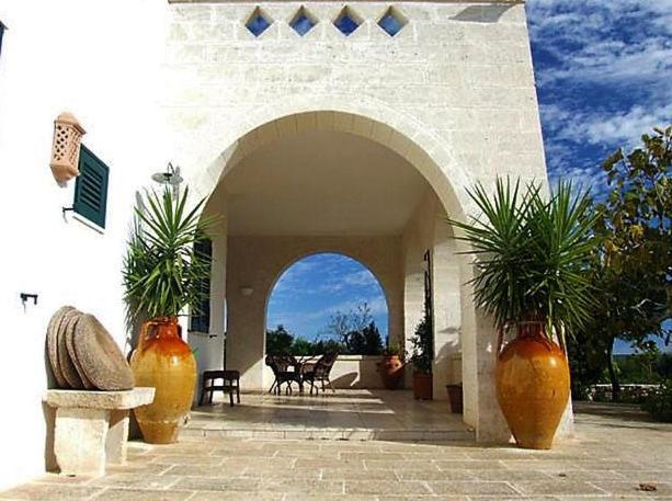 Pensjonat Trulli Fogliarella Ostuni Zewnętrze zdjęcie