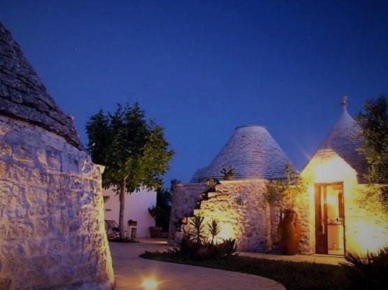 Pensjonat Trulli Fogliarella Ostuni Zewnętrze zdjęcie