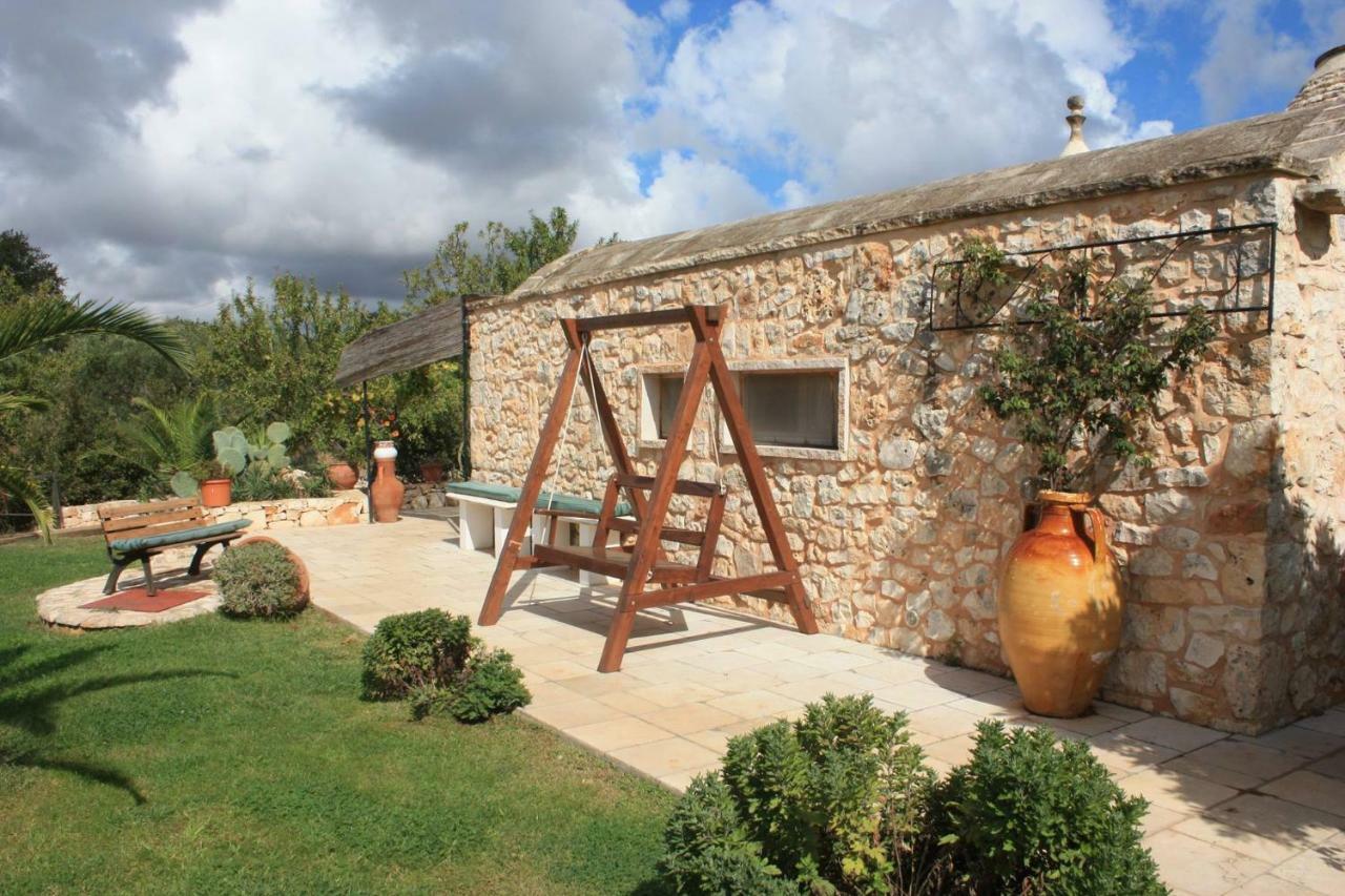Pensjonat Trulli Fogliarella Ostuni Zewnętrze zdjęcie